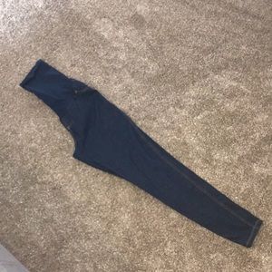 Motherhood maternity small legging jeans